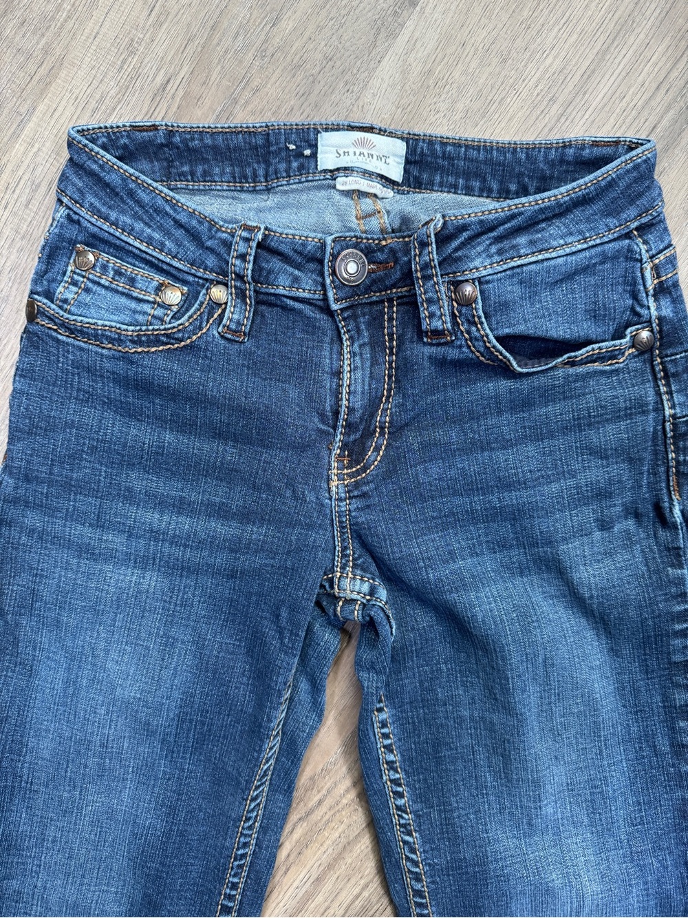 Shyanne Women's Medium Blue Bootcut Denim Jeans - Size 28W x 36L - Picture 2 of 16